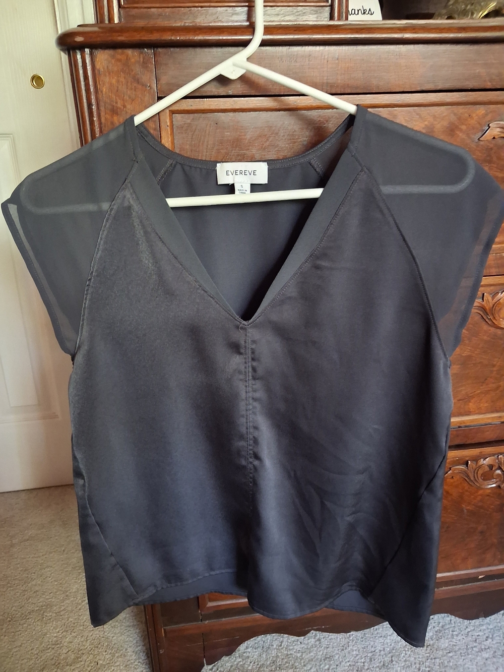 EVEREVE Short Sleeve Blouse in Black Small Like New